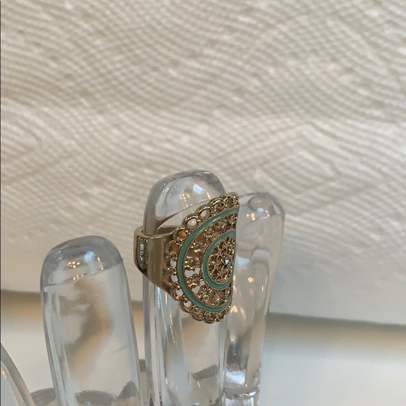 ⭐️NWOT⭐️✨Gold and Blue Ring with Small Silver Gem✨ - Picture 3 of 5